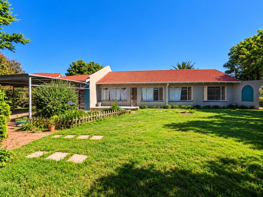 To Let 4 Bedroom Property for Rent in Fichardt Park Free State